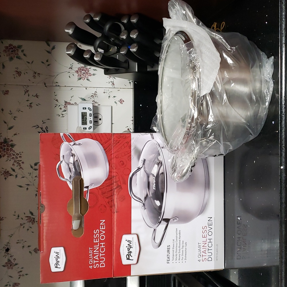 LAST ONE. NIB Parini 4 Quart Stainless Dutch Oven Pan